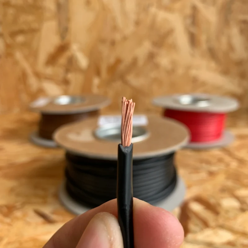 Cable automático monofásico de 3 mm² / carrete de 10 metros