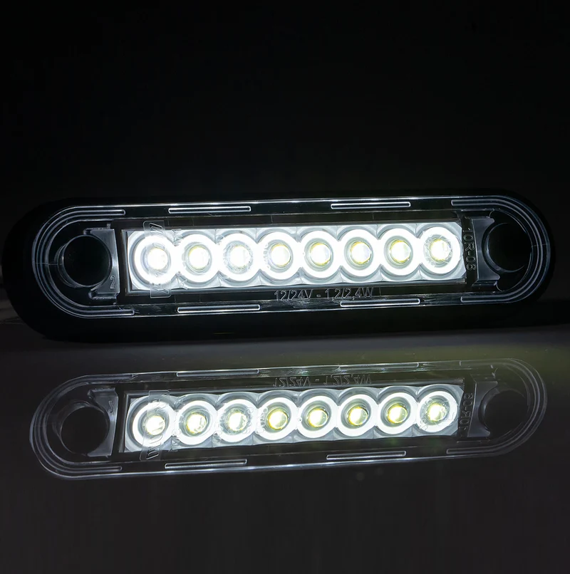 Foco marcador LED largo Fristom en blanco, ámbar y rojo