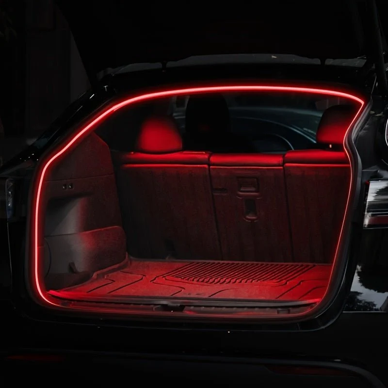 ESTAS ALLÁ MODEL TIRA DE MALETERO LED EN ROJO - 12 VOLTIOS CON CONECTOR