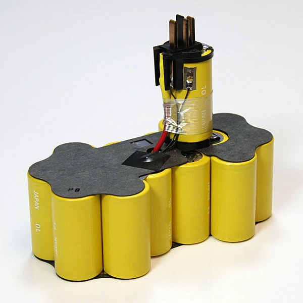 DEWALT DC9096XRP 18V NC2500SCR (HRD) BATTERY-INSERT