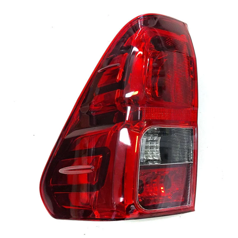 Faro Trasero Hilux Revo 2015 Con Antiniebla