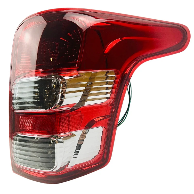 Faro Trasero Mitsubishi L200 2015/ Der e Izq